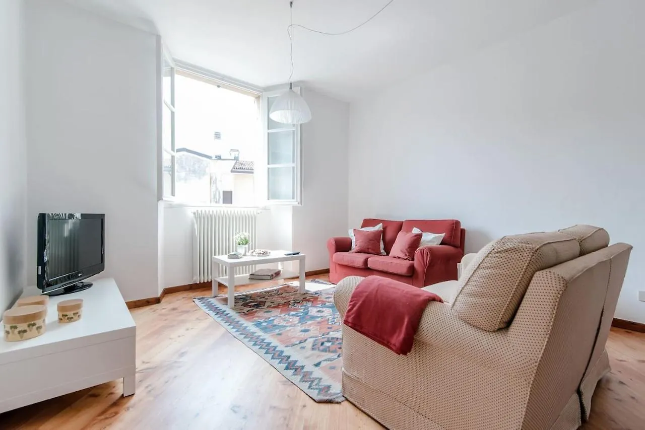 In-Town Como Apartment